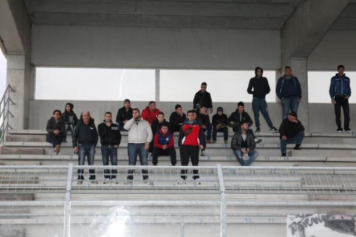 Sostenitori del Tuturano presenti presso lo Stadio di Mesagne a sostenere i rossoblu.